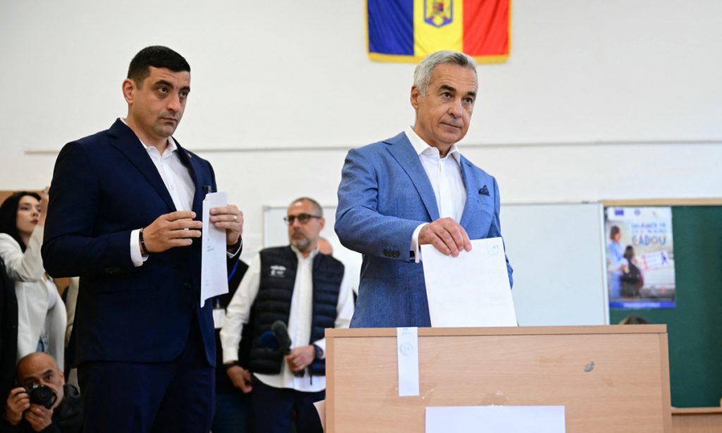 Líder de ultradireita é favorito em eleição na Romênia
