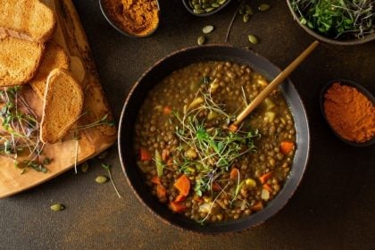 5 sopas e cremes ricos em fibras para o almoço