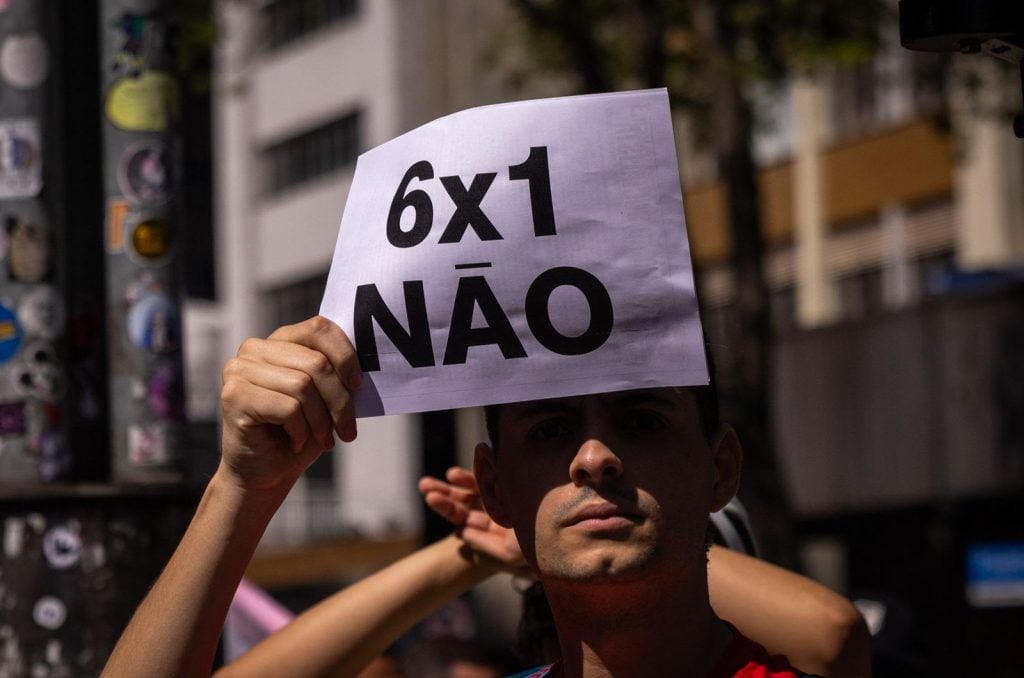 CCJ do Senado retoma debate sobre fim da escala 6×1 nesta terça-feira
