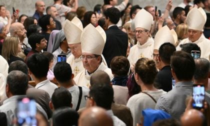Missa celebra ‘intensa vida pastoral’ de Francisco em nono e último dia de luto