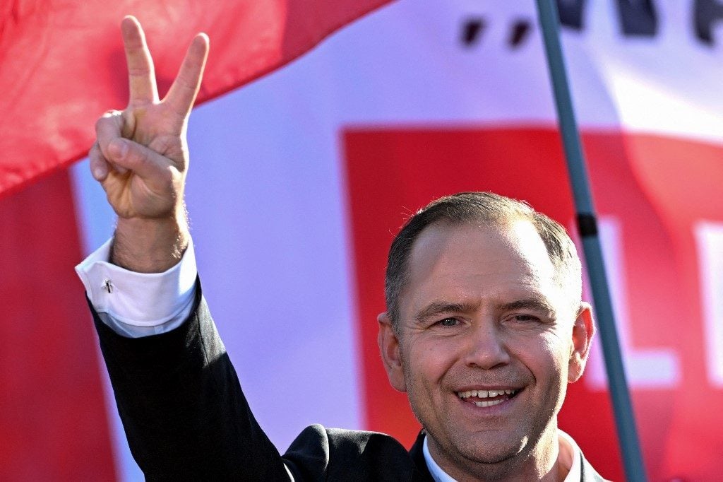 Candidato nacionalista vence 2º turno presidencial na Polônia