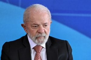 Lula e AGU pedem a suspensão de ações que tratam de descontos indevidos pelo INSS