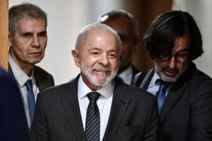 O novo aceno de Lula a Fernando Haddad após a 'polêmica' do IOF