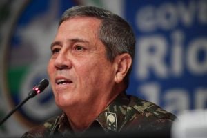 Moraes dá 5 dias para PGR se manifestar sobre nova tentativa de Braga Netto de deixar prisão