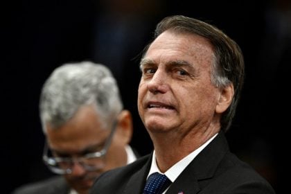 Bolsonaro não pode exibir vídeos durante seu interrogatório, decide Moraes