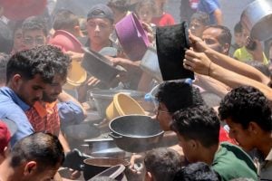 A desconfiança internacional sobre a ajuda humanitária na Faixa de Gaza