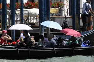 Onda de calor sufocante acende alertas no sul da Europa