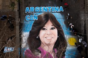 'Argentina com Cristina': milhares de manifestantes vão às ruas em apoio à ex-presidenta
