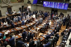 Câmara do Rio aprova em primeira votação o projeto que arma a guarda municipal