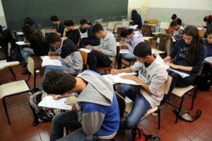 Pé-de-Meia: nascidos em maio e junho recebem nesta quarta-feira a parcela de R$ 200