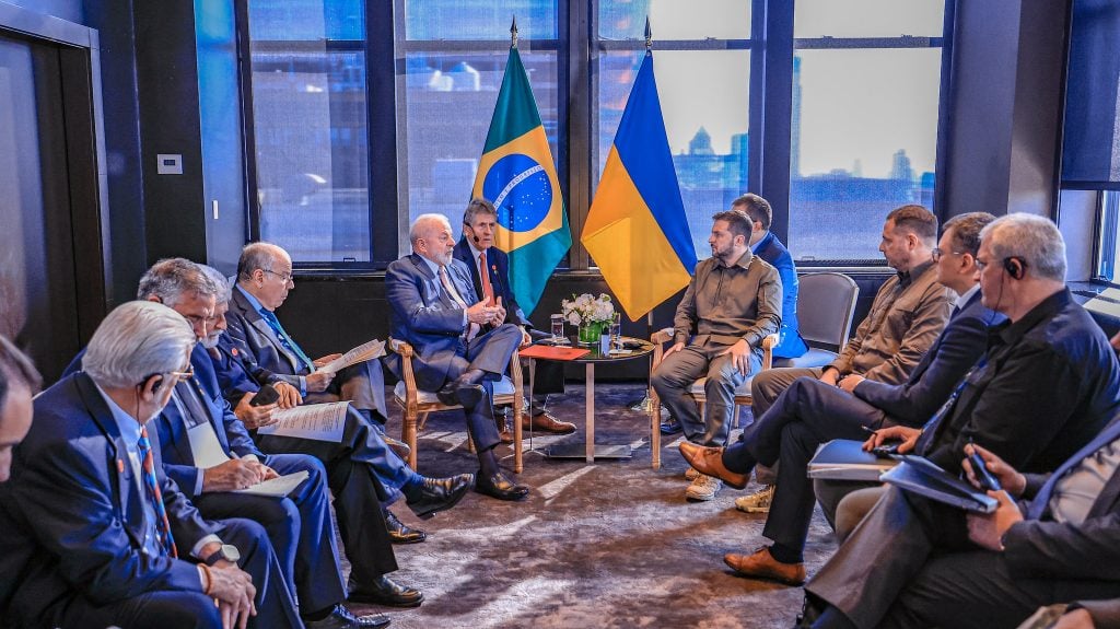 Como foi o último encontro entre Lula e Zelensky para tratar da guerra entre a Rússia e a Ucrânia