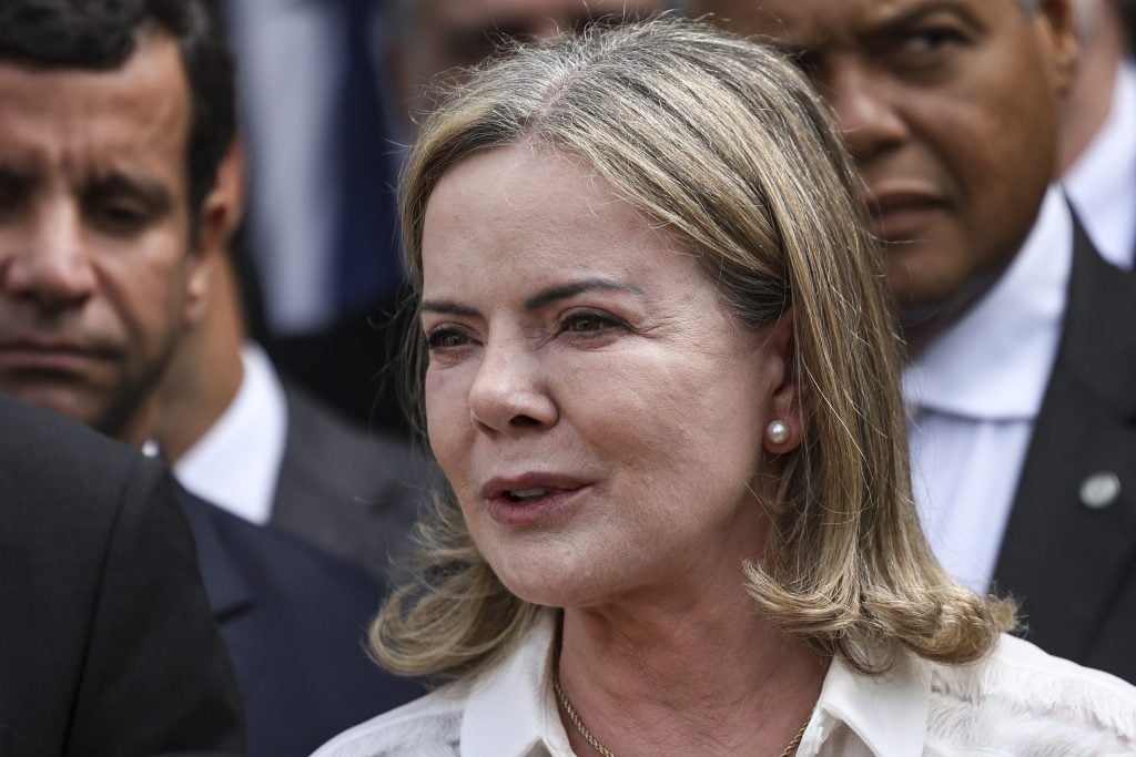 Gleisi diz compreender ‘preocupação’ de Motta sobre ritmo de pagamento de emendas