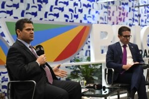 Presidente do Senado quer votar a ampliação de vagas na Câmara até o final de junho