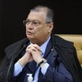 Dino acompanha Moraes e vota pela condenação de Bolsonaro e mais 7 réus