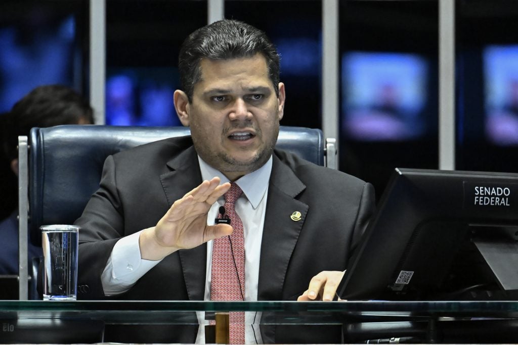 Alcolumbre planeja promulgação ‘a jato’ do aumento no número de deputados