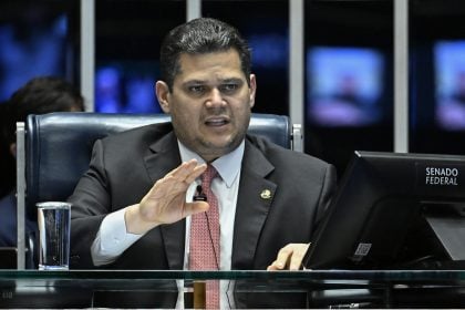 Alcolumbre planeja promulgação ‘a jato’ do aumento no número de deputados