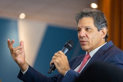 Haddad confirma IR de 17,5% sobre rendimentos de aplicações