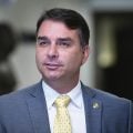 PL aciona o TSE contra a divulgação de documentário sobre Flávio Bolsonaro