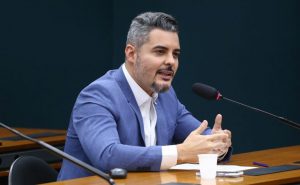 Projeto para regularizar áreas ocupadas por entidades religiosas avança na Câmara