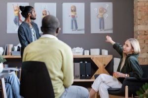 Como pequenas empresas devem agir para atender à nova regra de saúde mental no trabalho
