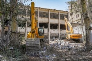 Bombardeio israelense à prisão de Evin, no Irã, deixou 71 mortos