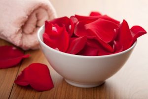 Aprenda banho para atrair amor em julho
