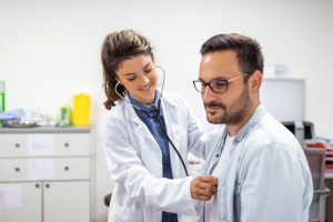 Veja como diferenciar a taquicardia emocional de algo mais sério
