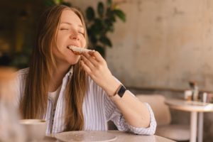 Veja as causas e os tipos de transtornos alimentares
