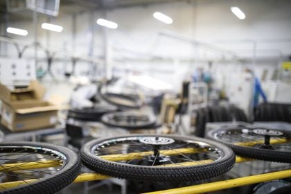 Produção de motos bate 1 milhão no semestre e projeta novo recorde em 2025