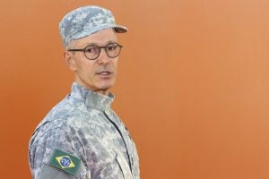 Urge retirá-los nas próximas eleiçães