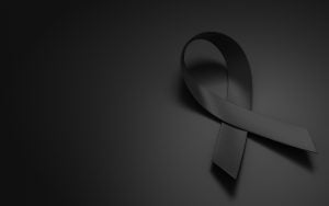 Quando o silêncio fala mais alto: como as empresas devem agir diante da morte de um colega
