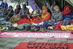 Volta para a tua terra