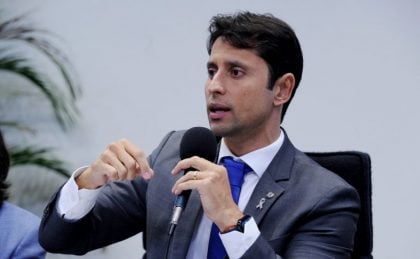 Projeto que autoriza trabalhador com deficiência a usar FGTS para comprar carro avança na Câmara