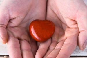 Veja como fazer ritual com cristais para recuperar a libido