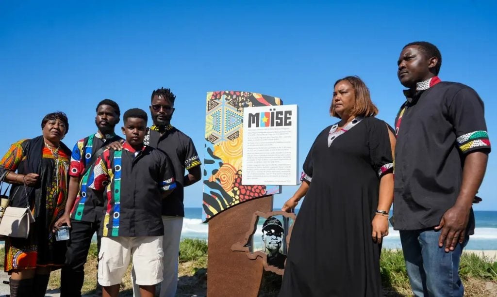 Memorial na Barra da Tijuca homenageia congolês Moïse, morto em 2022