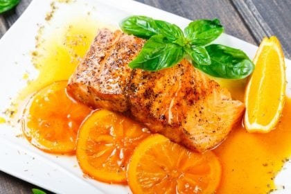 7 receitas saudáveis e práticas com salmão
