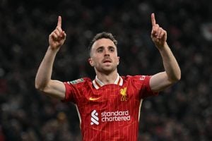 Diogo Jota, atacante do Liverpool e da seleção de Portugal, morre ao lado do irmão em acidente de carro