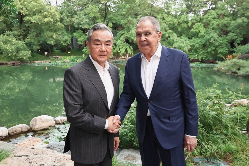 China destaca valor estratégico de sua relação com a Rússia