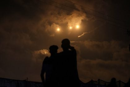 Israel ignora apelos pelo fim da guerra e amplia operações militares em Gaza