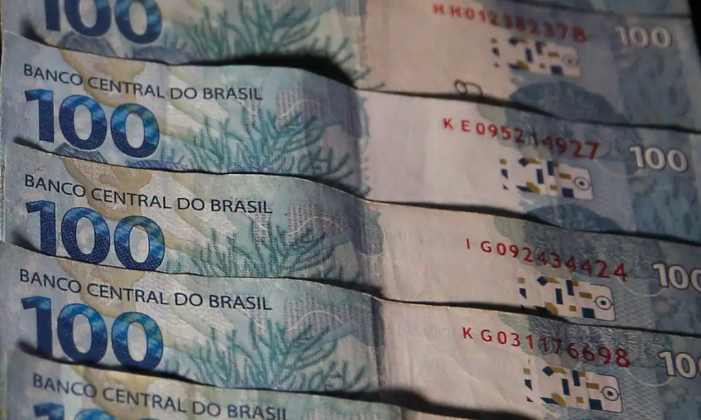 Mercado financeiro reduz previsão da inflação para 5,18%