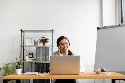 Trabalho híbrido impulsiona demanda por móveis de escritório reutilizados no Brasil