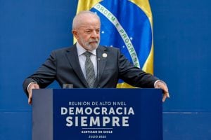 Extrema-direita da América Latina é subserviente e anti soberana, diz Lula