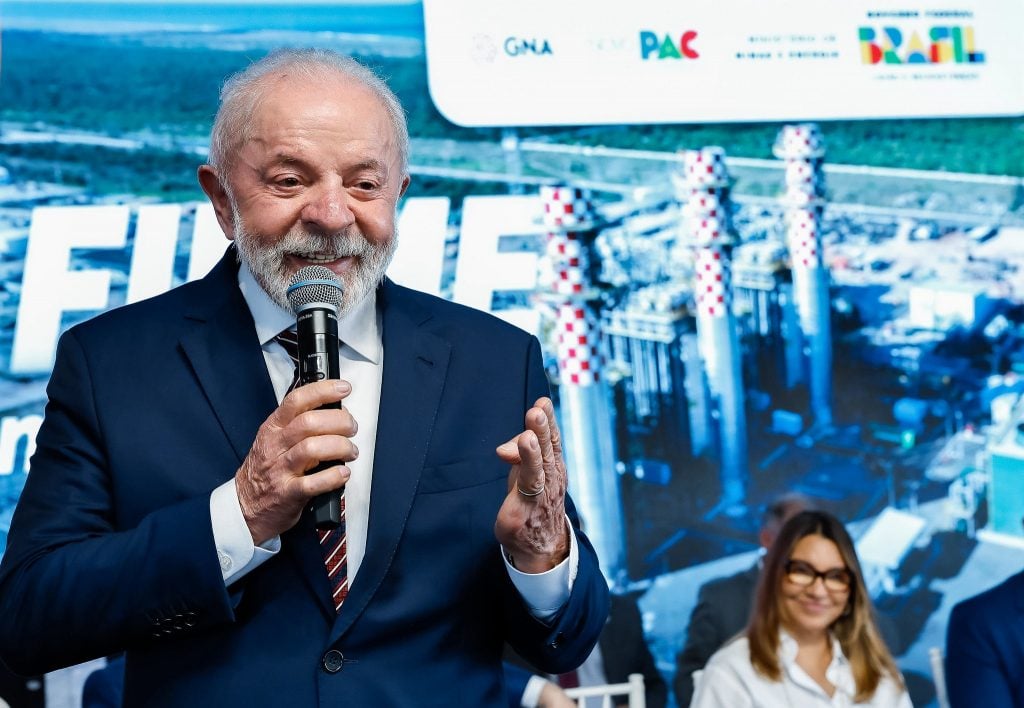 Lula cresce após o tarifaço e lidera todos os cenários eleitorais para 2026, indica Atlas; veja os números