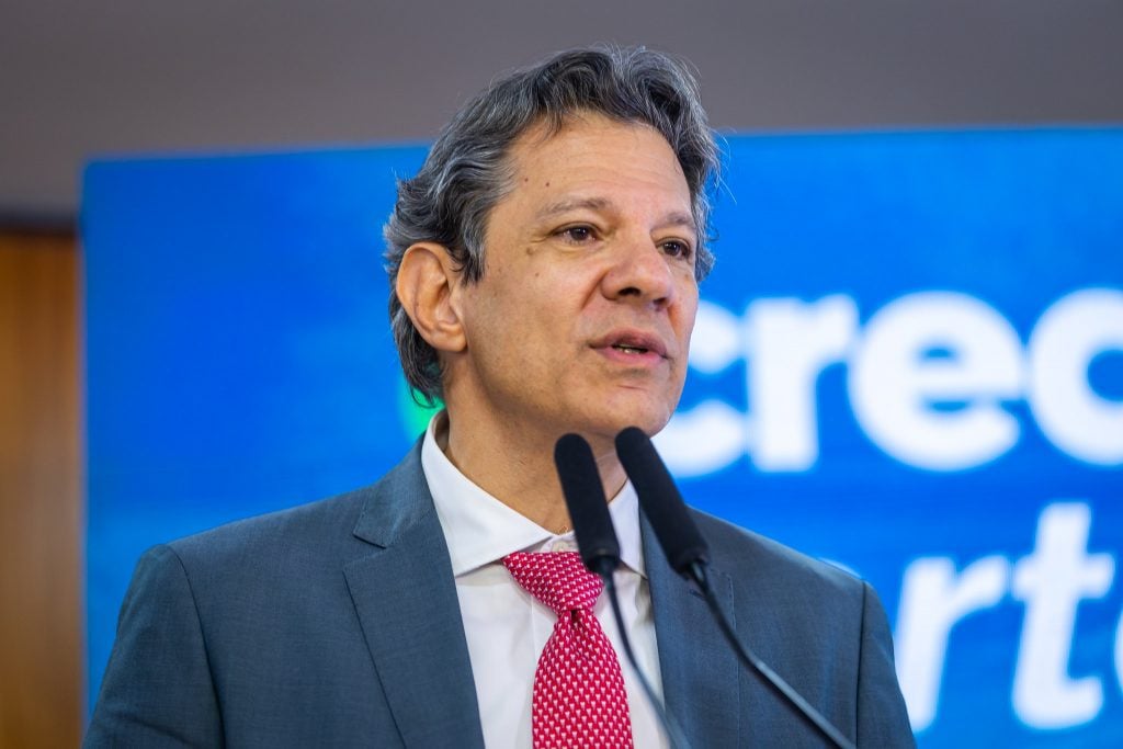 Haddad cita evolução no diálogo sobre tarifaço e articula nova conversa com secretário do Tesouro dos EUA