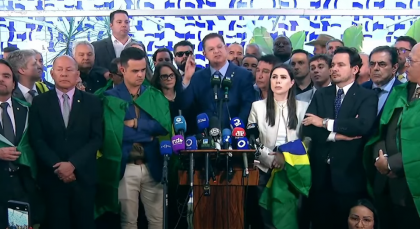 Bolsonarismo reage a tornozeleira com pedido de impeachment de Moraes 