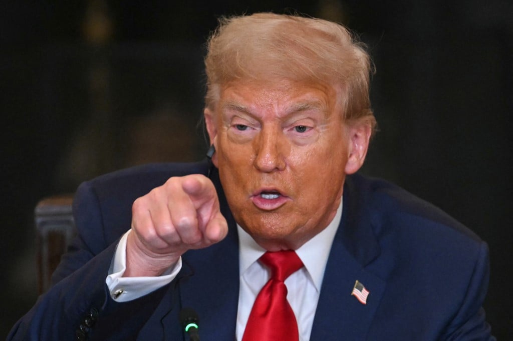 Descontrolado, Trump torna os EUA adversários do Brasil, diz ex