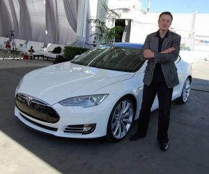 Vendas globais da Tesla caem 13,5% no segundo trimestre