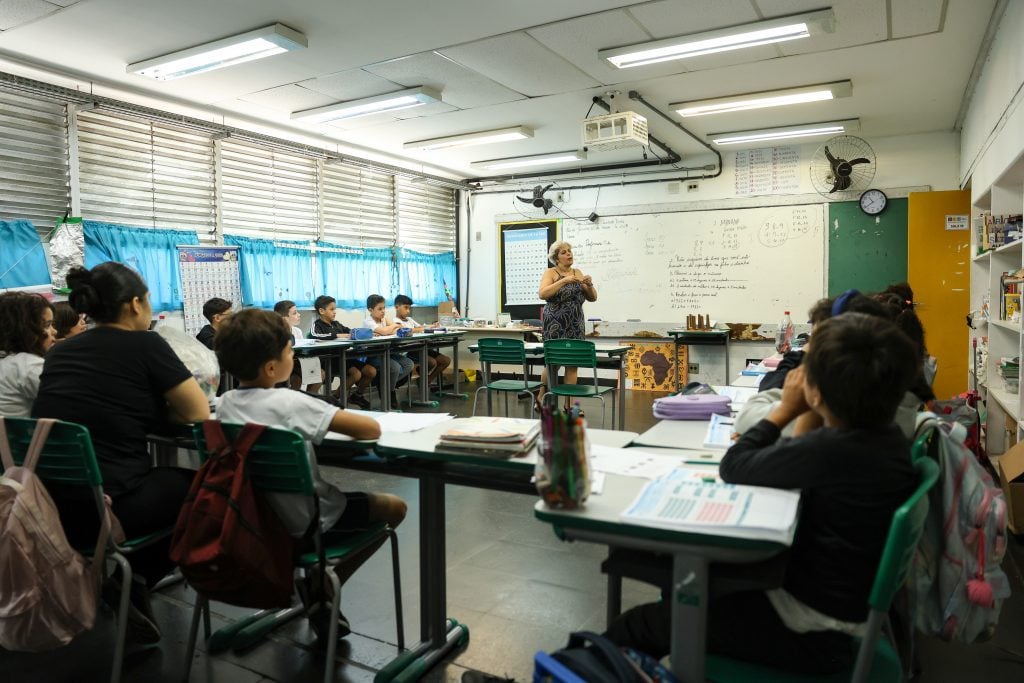 Carteira nacional do professor será entregue em outubro, anuncia MEC