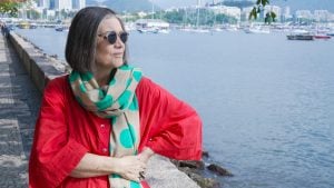 Em disco autoral, Joyce Moreno exalta a mulher com uma voz acolhedora e sem exageros