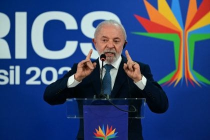 Brasil confirma adesão a processo em Haia contra Israel por genocídio